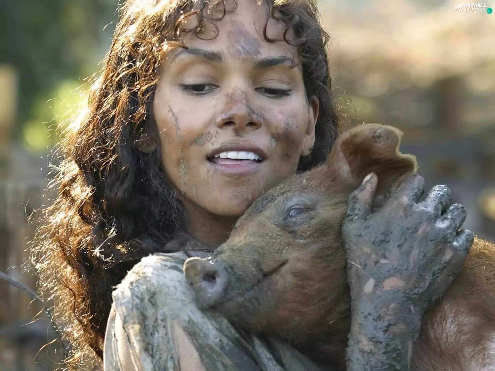 mud, Halle Berry, piglet