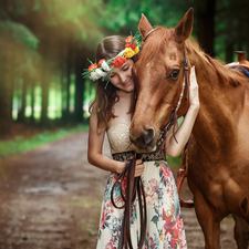 Horse, girl, wreath